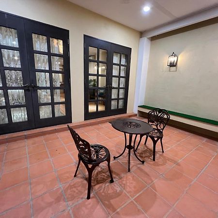 Botanica Mansion Bed & Breakfast Balik Pulau Bagian luar foto