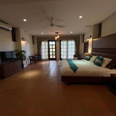 Botanica Mansion Bed & Breakfast Balik Pulau Bagian luar foto