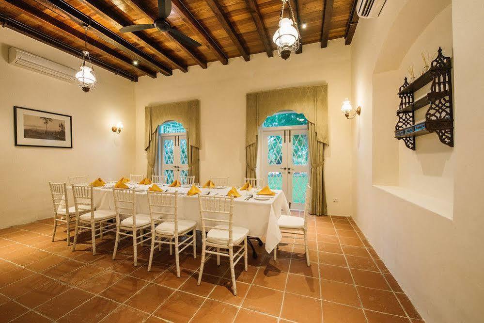 Botanica Mansion Bed & Breakfast Balik Pulau Bagian luar foto