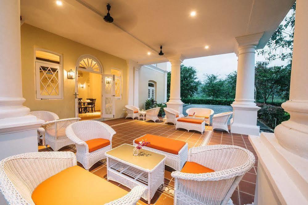 Botanica Mansion Bed & Breakfast Balik Pulau Bagian luar foto